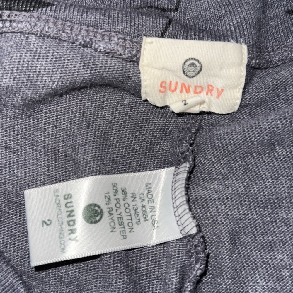 Women’s Sundry Star Sweatpants/Joggers. Grey. Size 2 (Medium). - Picture 10 of 11